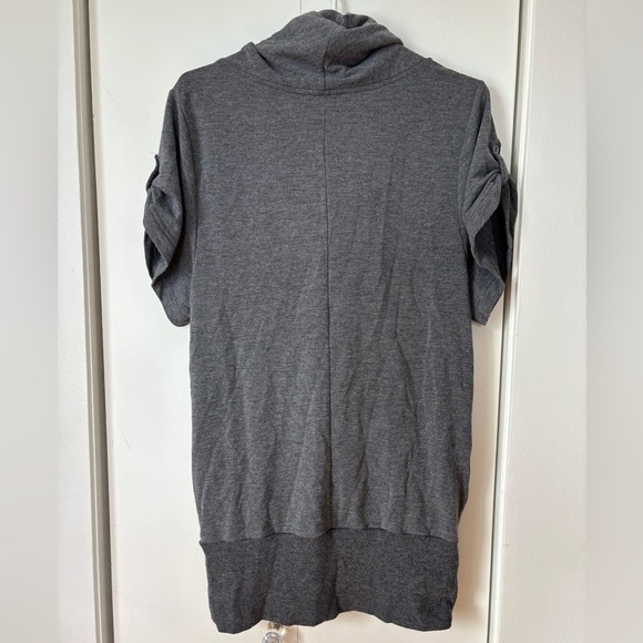 🎉3/20$🎉 Smartset Cowl Neck Short Sleeve Tunic – Size Medium - Picture 5 of 5